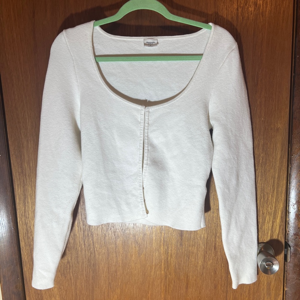 Abercrombie & Fitch White Sweater
